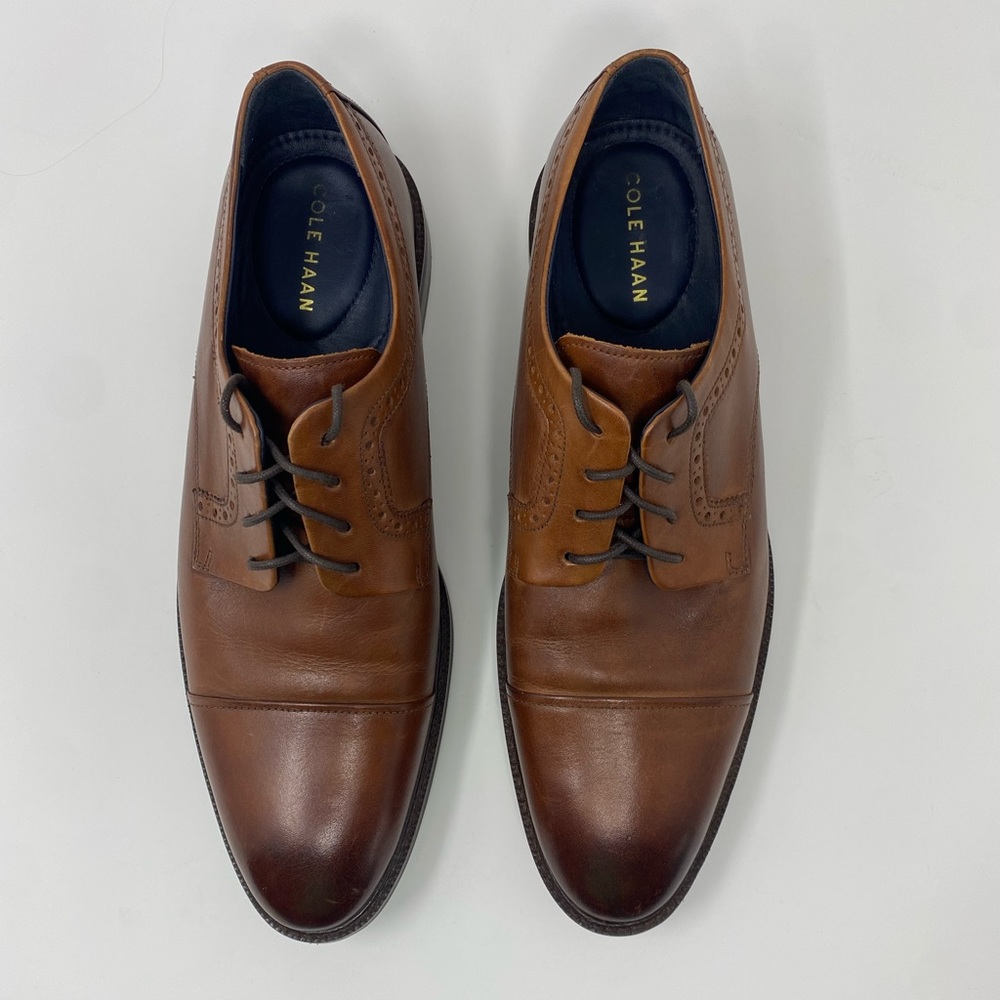 COLE HAAN BUCKLAND CAP OXFORD
C28882 BRITISH TAN/DARK TAN MENS
DRESS SHOE 11M